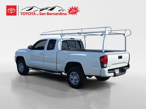 Certified 2021 Toyota Tacoma SR w/ SR Convenience Package image 3