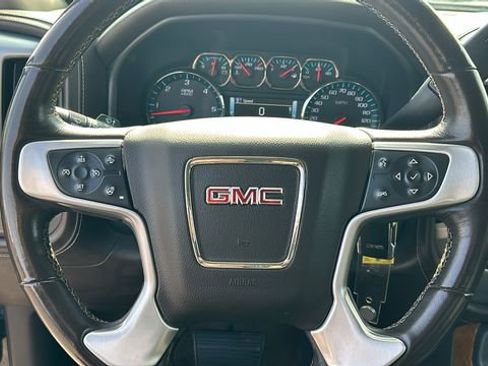 Used 2018 GMC Sierra 1500 SLT image 19