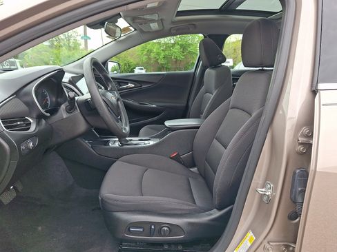 Used 2024 Chevrolet Malibu LT FWD image 13