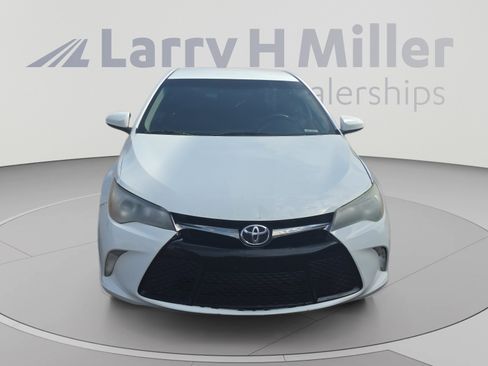 Used 2017 Toyota Camry SE FWD image 8