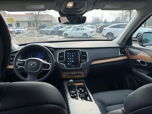 Used 2024 Volvo XC90 T8 Plus w/ Protection Package Premier image 15