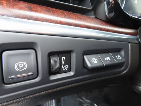 Used 2023 Cadillac XT5 Premium Luxury w/ Technology Package image 35