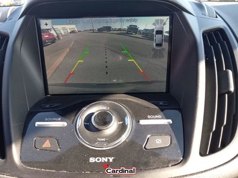 Used 2019 Ford Escape Titanium image 32