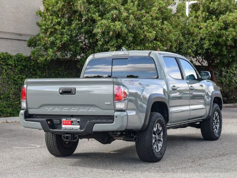 Used 2023 Toyota Tacoma TRD Off-Road w/ Technology Package RWD image 7