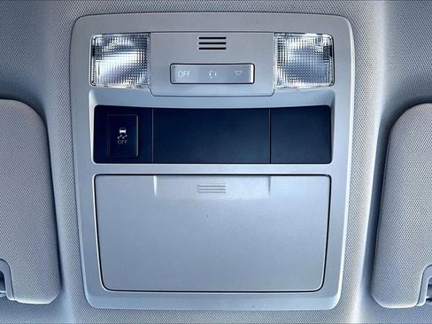 Used 2017 Toyota Tacoma SR5 w/ Tow Package image 34