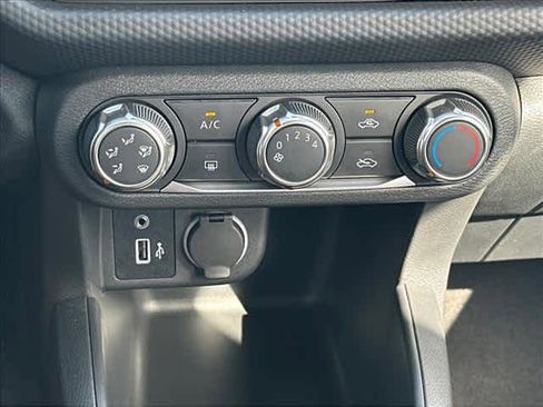 Used 2025 Nissan Kicks Play S FWD image 22