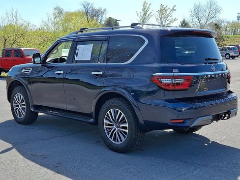 Used 2023 Nissan Armada SL w/ Captain's Chairs Package AWD/4WD image 7