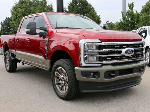 New 2026 Ford F250 King Ranch w/ FX4 Off-Road Package AWD/4WD image 4