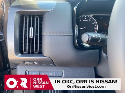 New 2025 Nissan Pathfinder SL w/ SL Premium Package image 28