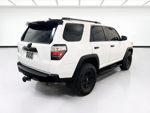 Used 2020 Toyota 4Runner Venture w/ Moonroof Package AWD/4WD image 4