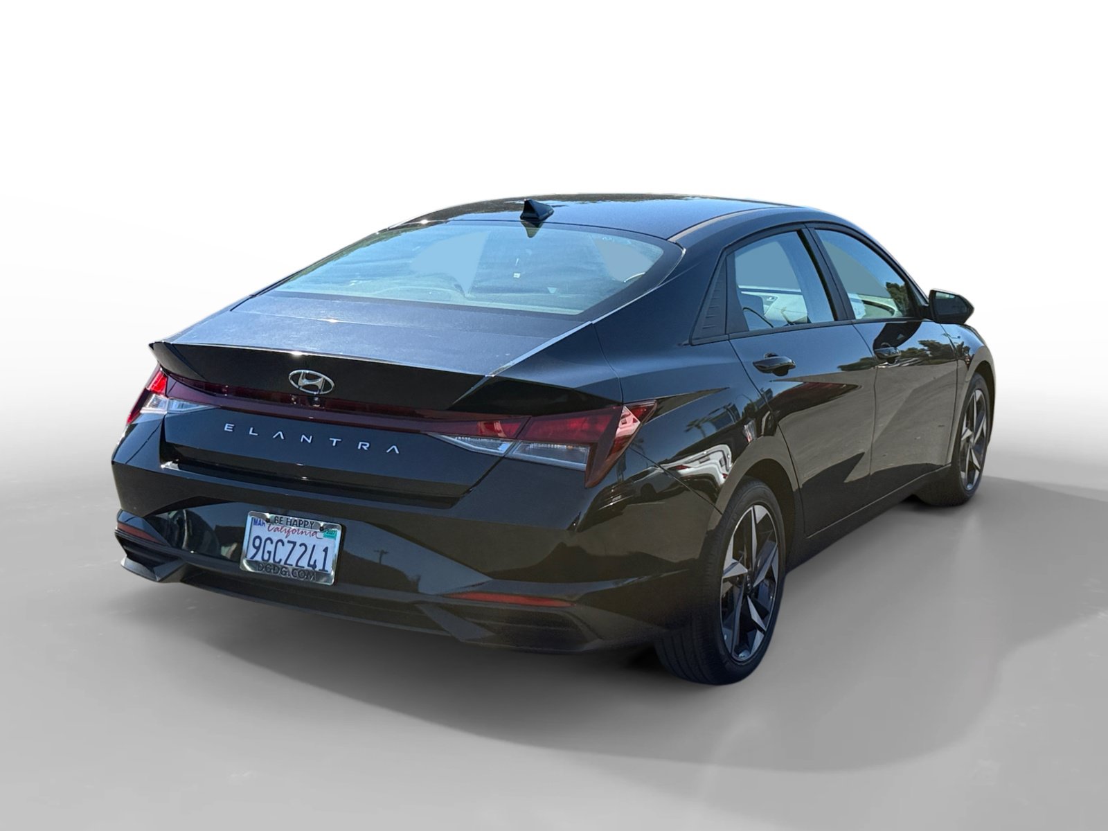 Certified 2023 Hyundai Elantra SEL w/ Convenience Package FWD image 5