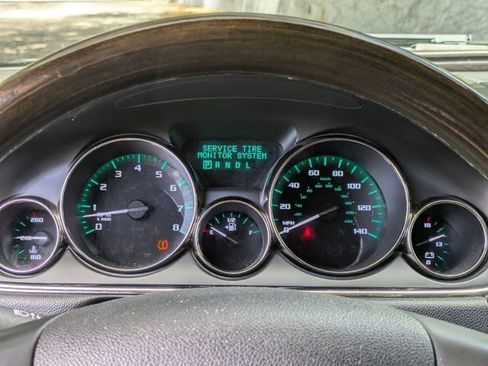 Used 2016 Buick Enclave Premium image 13