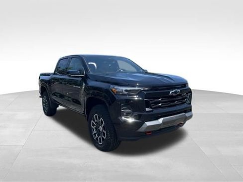 Used 2026 Chevrolet Colorado Z71 AWD/4WD image 7