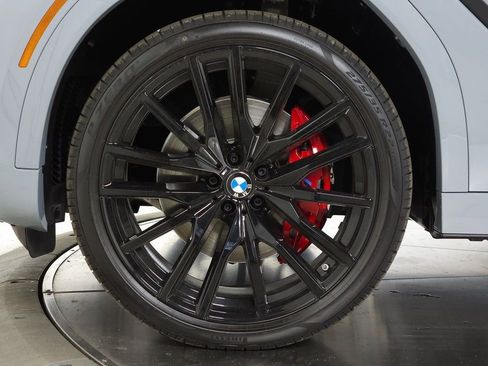 Used 2024 BMW X6 xDrive40i w/ Executive Package image 7