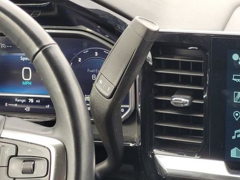 Used 2024 Chevrolet Silverado 2500 LT w/ Convenience Package image 17