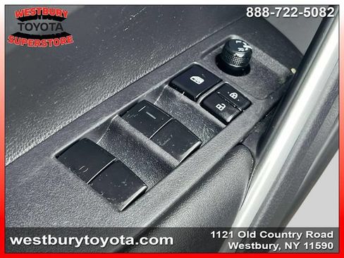 Used 2023 Toyota Corolla Cross AWD Hybrid image 20