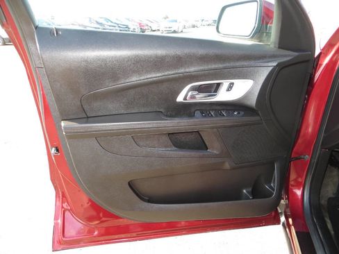 Used 2017 Chevrolet Equinox LT w/ Convenience Package image 22