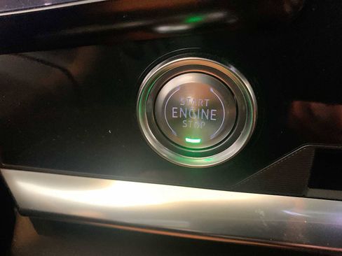 Used 2021 Chevrolet Corvette Stingray Preferred Cpe w/ 2LT image 17