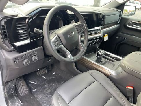 New 2026 Chevrolet Silverado 1500 LT Trail Boss AWD/4WD image 18