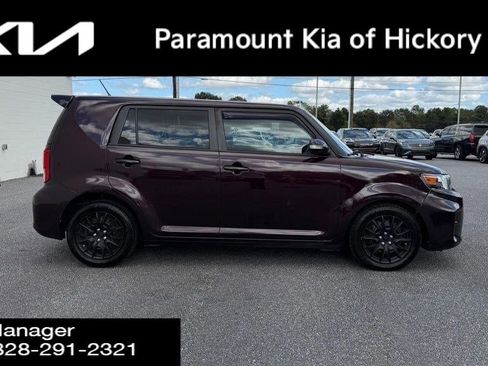 Used 2014 Scion xB image 8