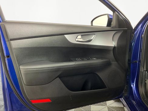 Used 2023 Kia Forte LXS FWD image 19