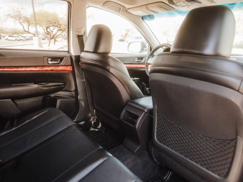 Used 2011 Subaru Outback 2.5i Limited image 36