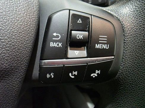 Used 2022 Ford Escape SE image 6