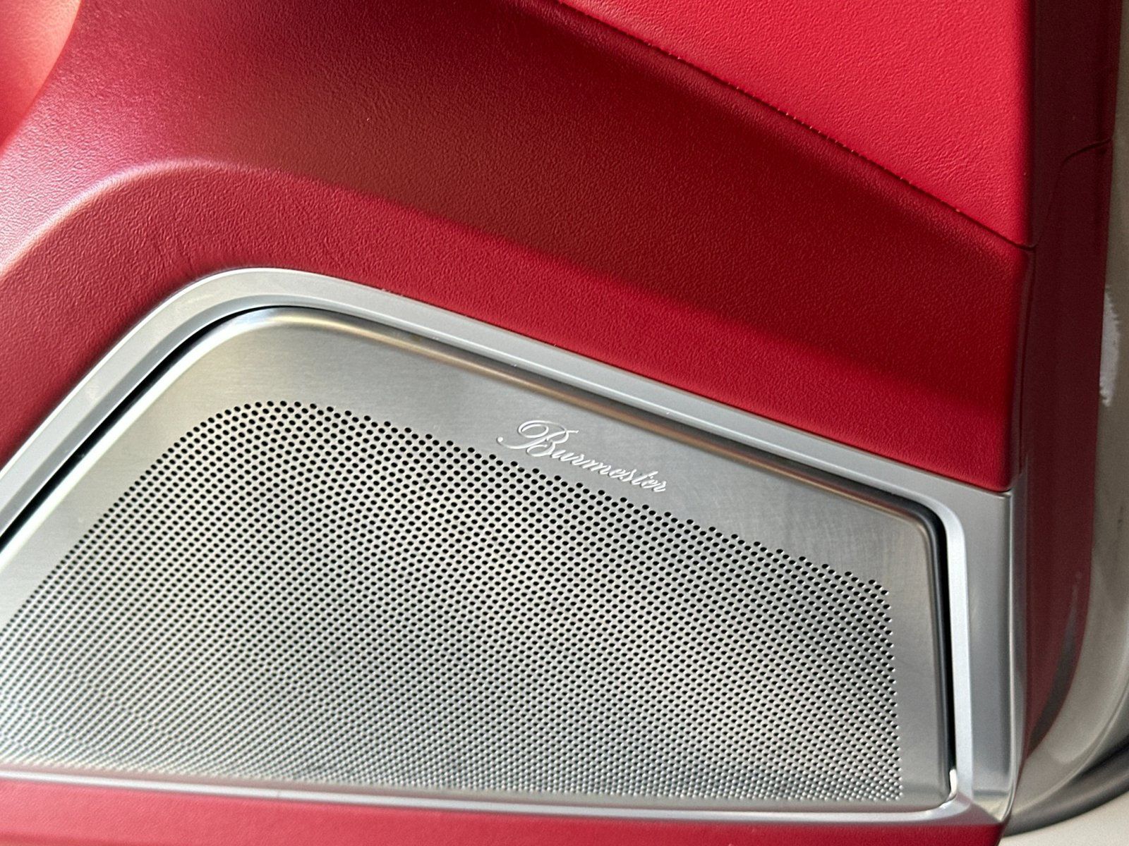 Certified 2022 Porsche Cayenne Turbo AWD/4WD image 21