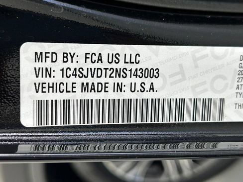 Used 2022 Jeep Wagoneer Series III AWD/4WD image 40