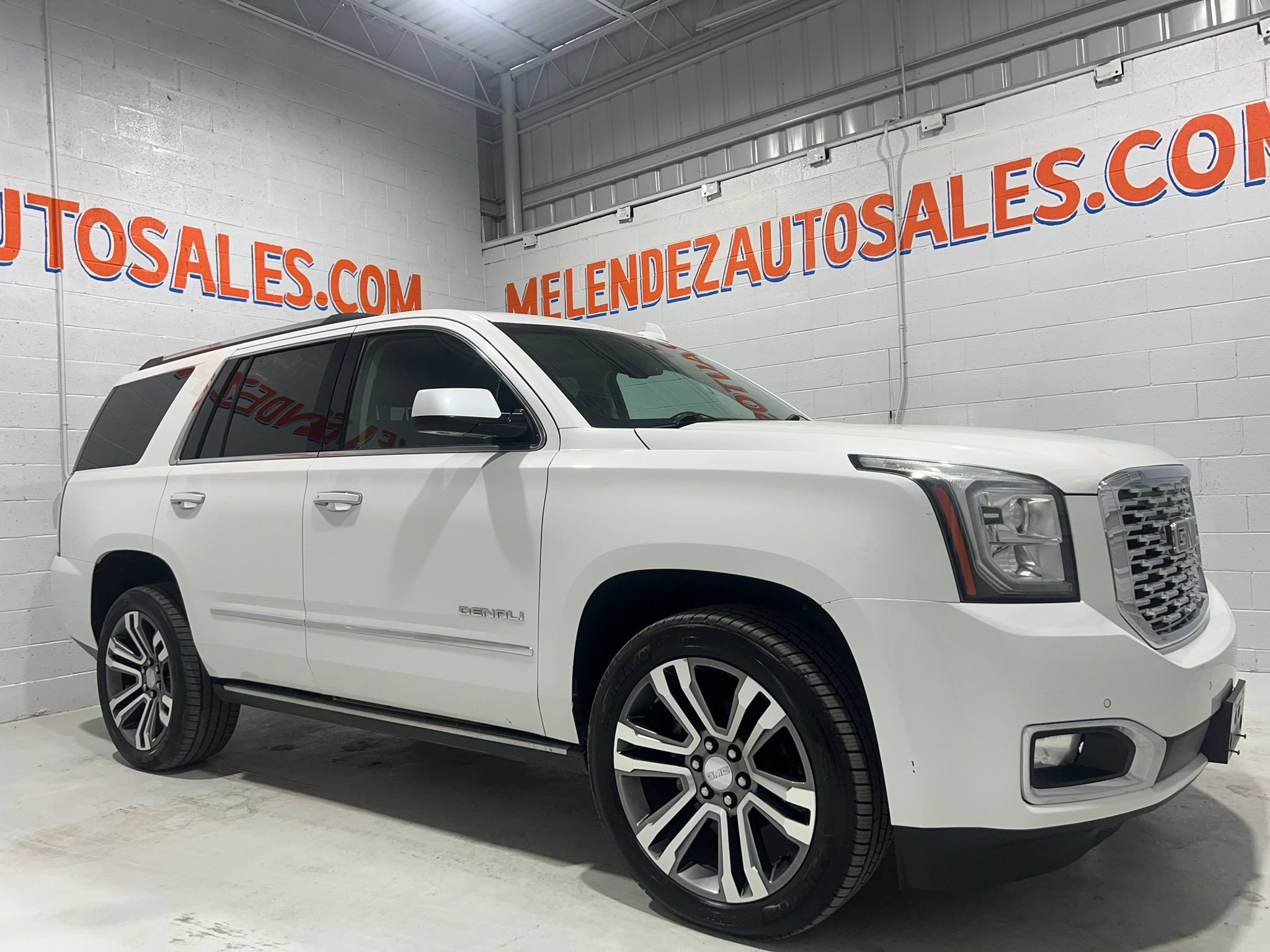 Used 2019 GMC Yukon Denali w/ Denali Ultimate Package AWD/4WD image 7