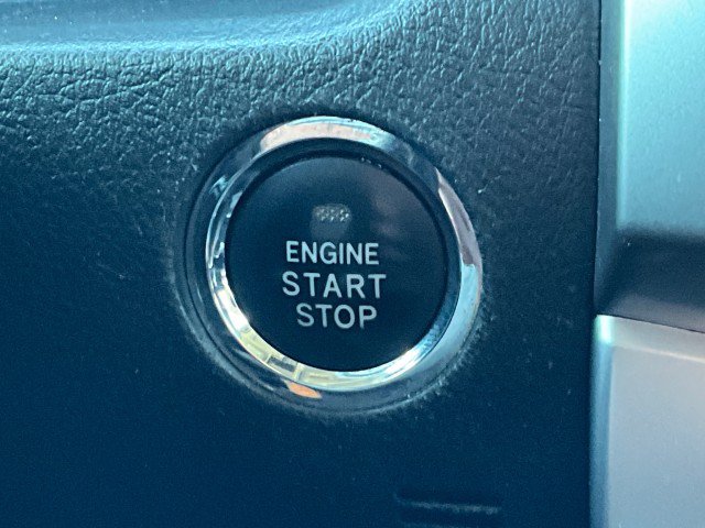 Used 2016 Toyota 4Runner Limited AWD/4WD image 25