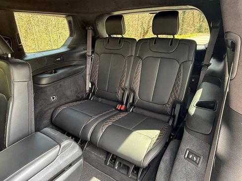 Used 2023 Jeep Grand Cherokee L Summit image 17