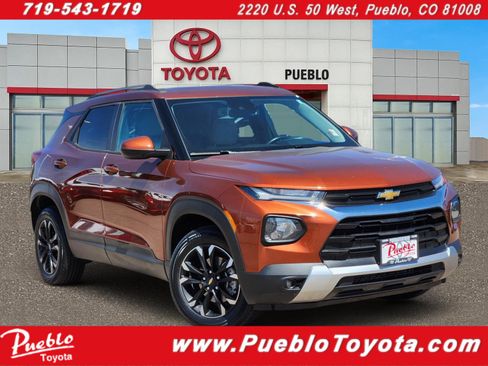 Used 2021 Chevrolet TrailBlazer LT w/ Premium Seating Package AWD/4WD image 1