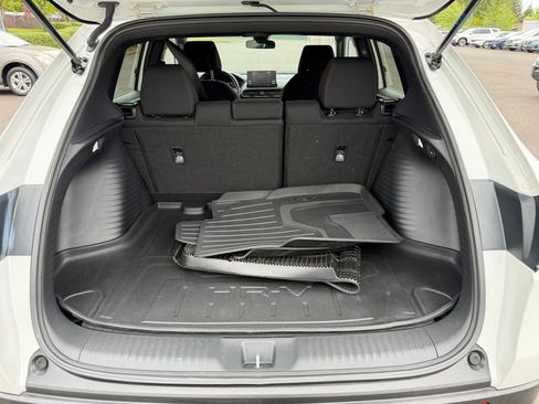 Used 2025 Honda HR-V Sport image 11