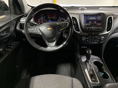 Used 2020 Chevrolet Equinox LT w/ Driver Convenience Package FWD image 11
