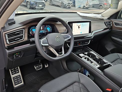 New 2026 Volkswagen Atlas SEL Premium R-Line image 13