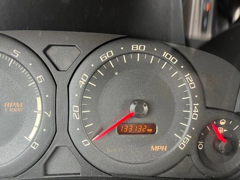 Used 2004 Cadillac CTS 3.6 w/ Preferred Equipment Group RWD image 9