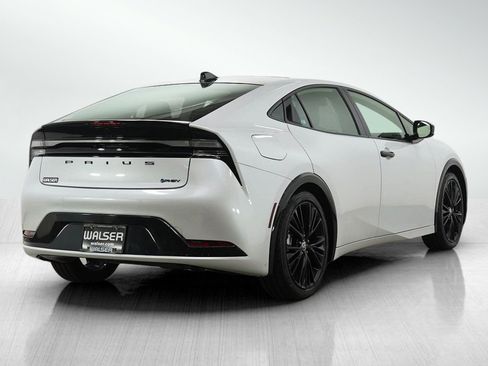 Used 2026 Toyota Prius Plug-In Hybrid image 5