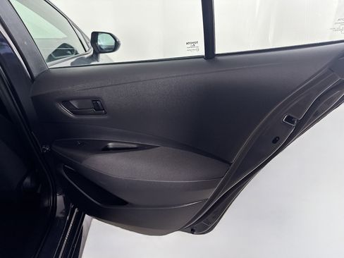 Used 2025 Toyota Corolla LE image 27