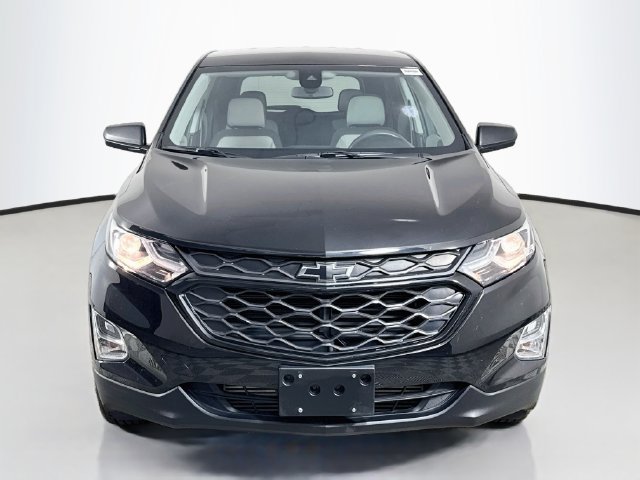 Used 2021 Chevrolet Equinox LS w/ LPO, Blackout Package AWD/4WD image 2