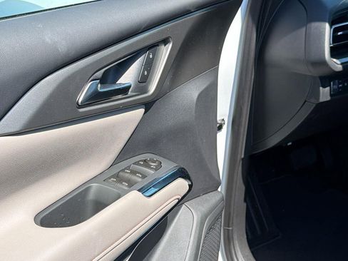 New 2026 Chevrolet Traverse LT FWD image 12