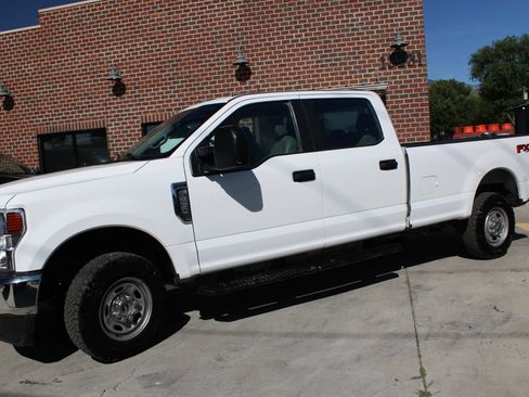 Used 2022 Ford F250 XL w/ FX4 Off-Road Package AWD/4WD image 2