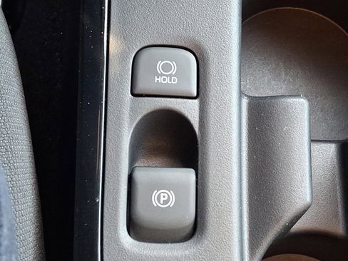 Used 2025 Toyota Corolla SE image 24