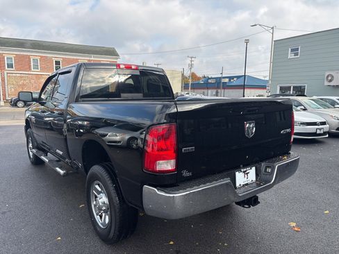 Used 2014 RAM 2500 SLT image 3
