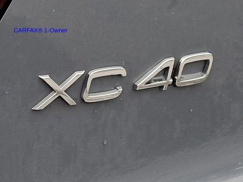 Certified 2023 Volvo XC40 B5 Plus w/ Climate Package AWD/4WD image 34