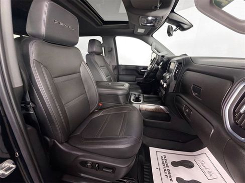 Used 2021 GMC Sierra 2500 Denali w/ Denali Black Diamond Edition image 26