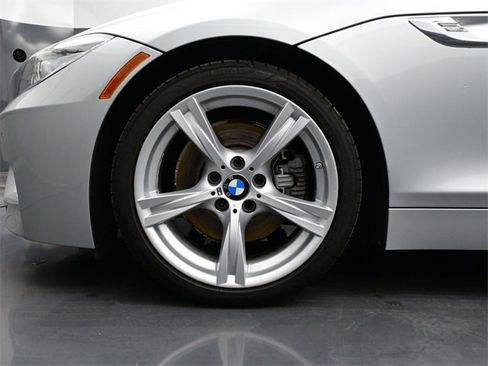 Used 2016 BMW Z4 sDrive28i image 6