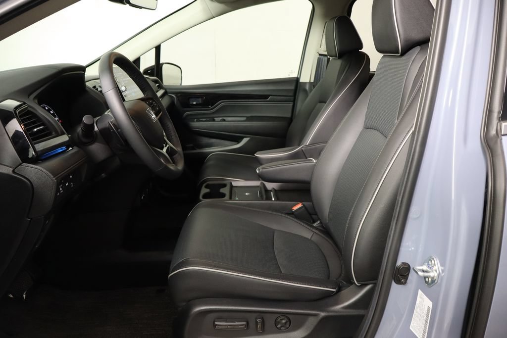 Used 2026 Honda Odyssey Elite image 14
