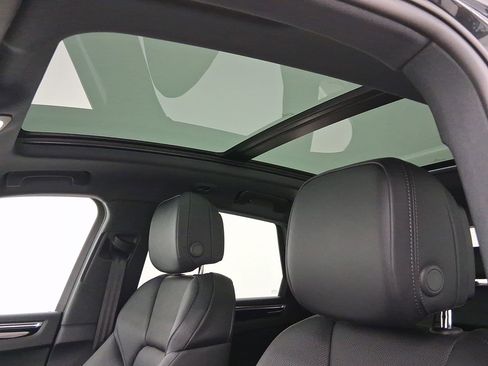 Used 2026 Porsche Macan AWD/4WD image 30