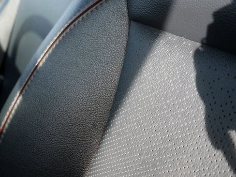 Used 2023 Ford F250 Lariat image 32